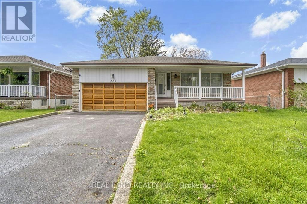 LOWER-360 Chantenay Drive, Mississauga, ON, L5A 1E7
