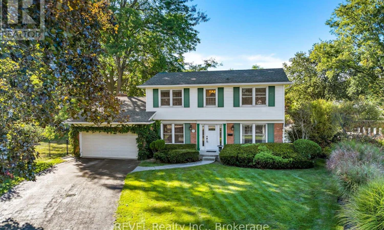 3839 Potter Heights