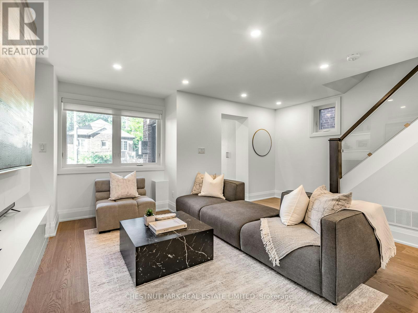 629 Duplex Avenue, Toronto, ON, M4R 1W1 - 5