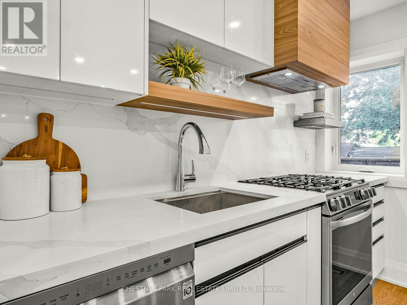 629 Duplex Avenue, Toronto, ON, M4R 1W1 - 17