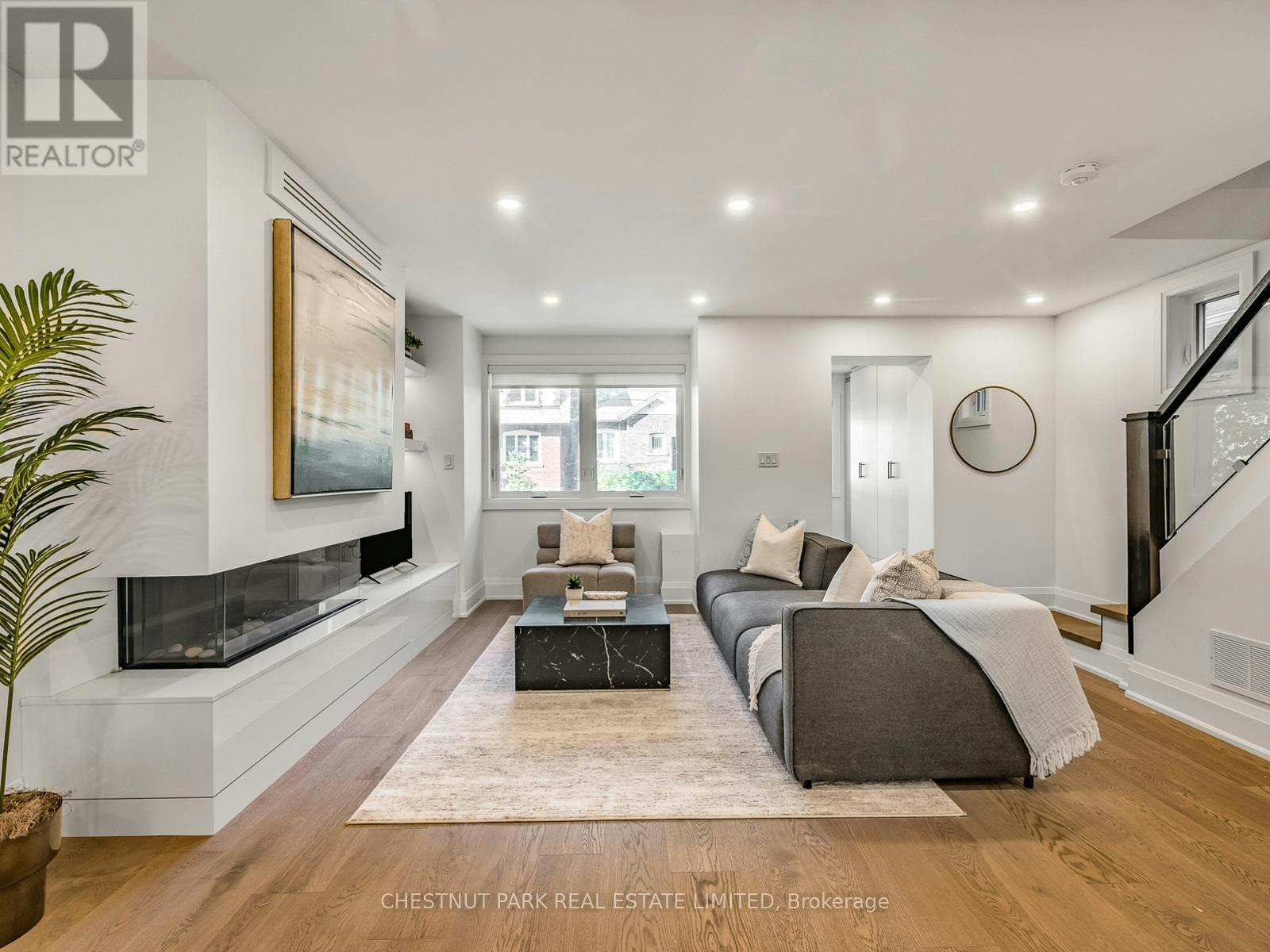 629 Duplex Avenue, Toronto, ON, M4R 1W1 - 4