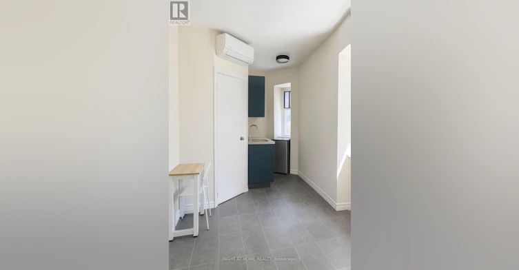 302 - 198-200 Queen Street W, Toronto, ON, M5V 1Z2 - 3