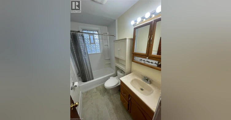 Upper-2 Menzie Avenue, Guelph, ON, N1E 5X9 - 8