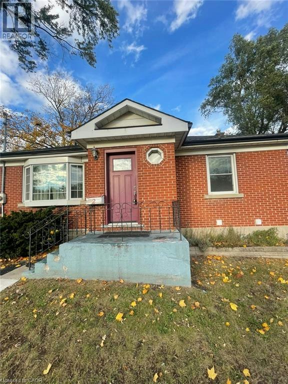 Upper-2 Menzie Avenue, Guelph, ON, N1E 5X9