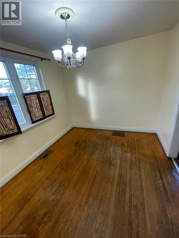 Upper-2 Menzie Avenue, Guelph, ON, N1E 5X9 - 2