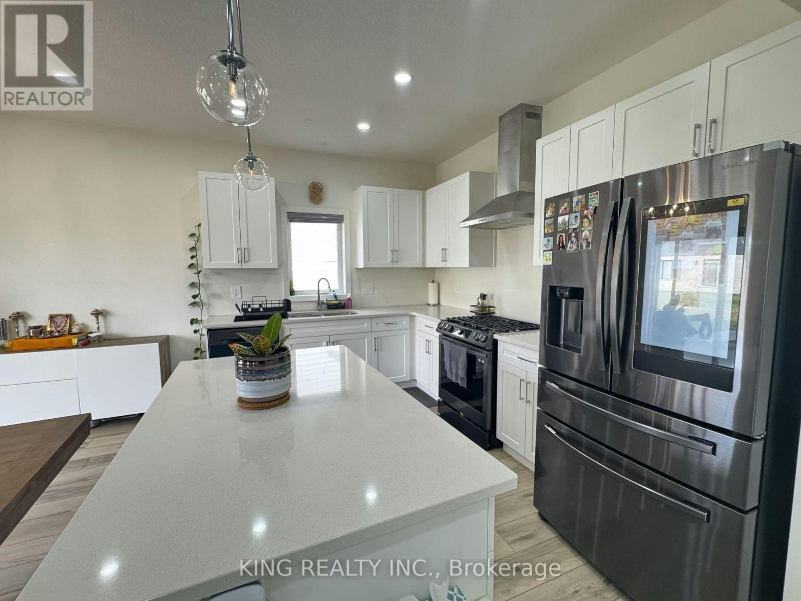 UPPER-1462 Twilite Boulevard, London, ON, N6G 3R5 - 13