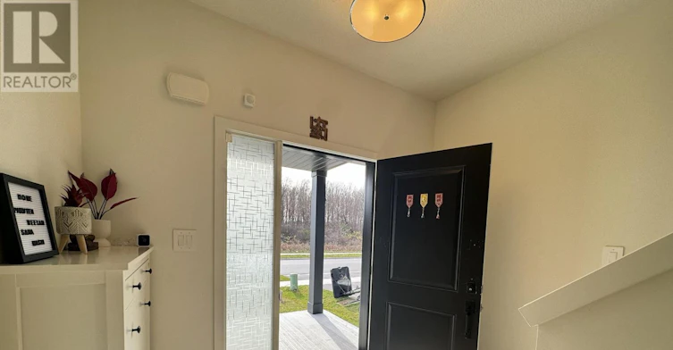 UPPER-1462 Twilite Boulevard, London, ON, N6G 3R5 - 7