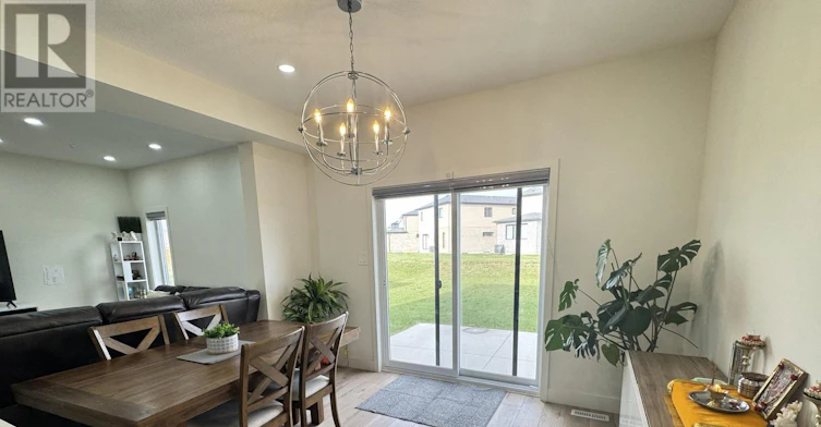 UPPER-1462 Twilite Boulevard, London, ON, N6G 3R5 - 15