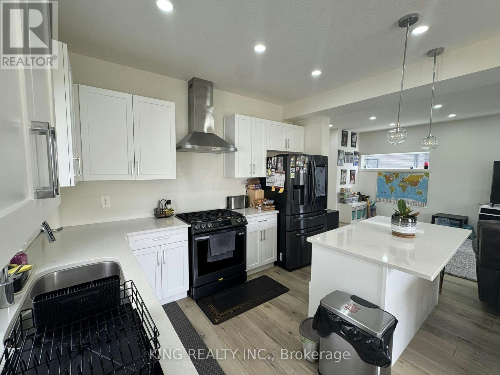 UPPER-1462 Twilite Boulevard, London, ON, N6G 3R5 - 14
