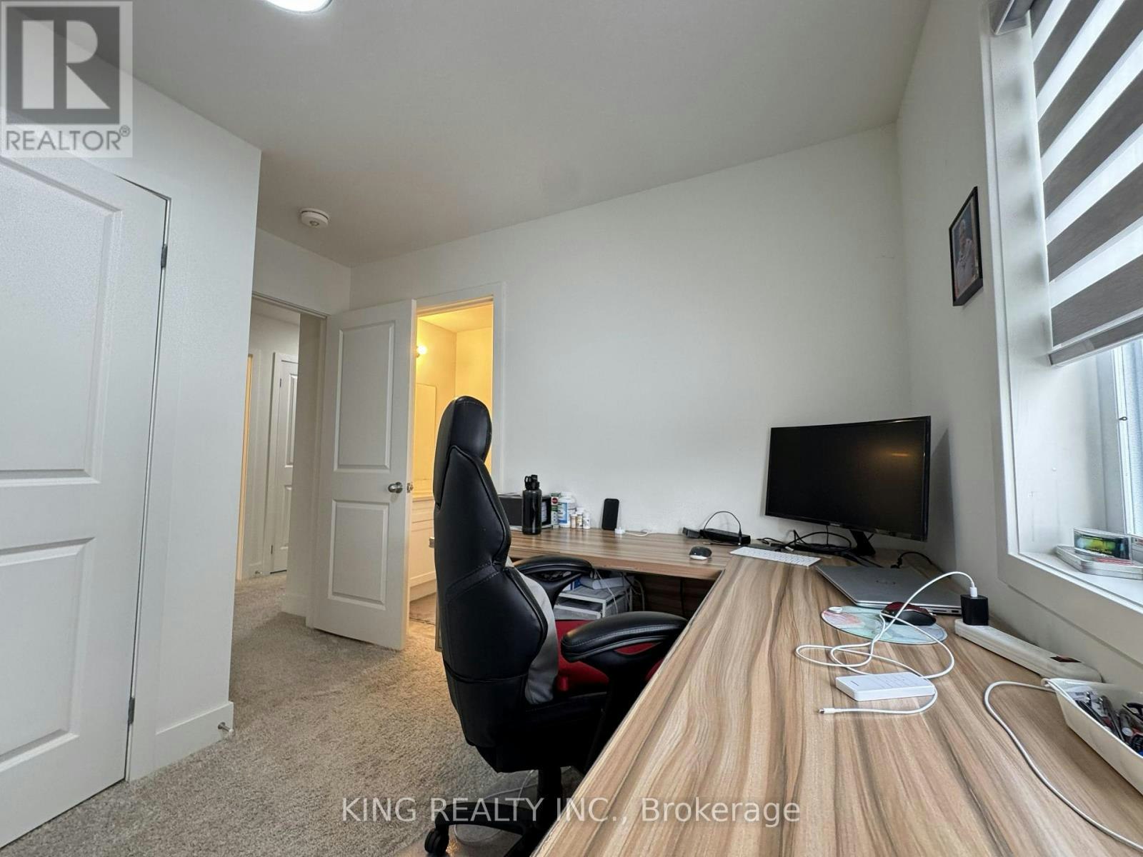 UPPER-1462 Twilite Boulevard, London, ON, N6G 3R5 - 33