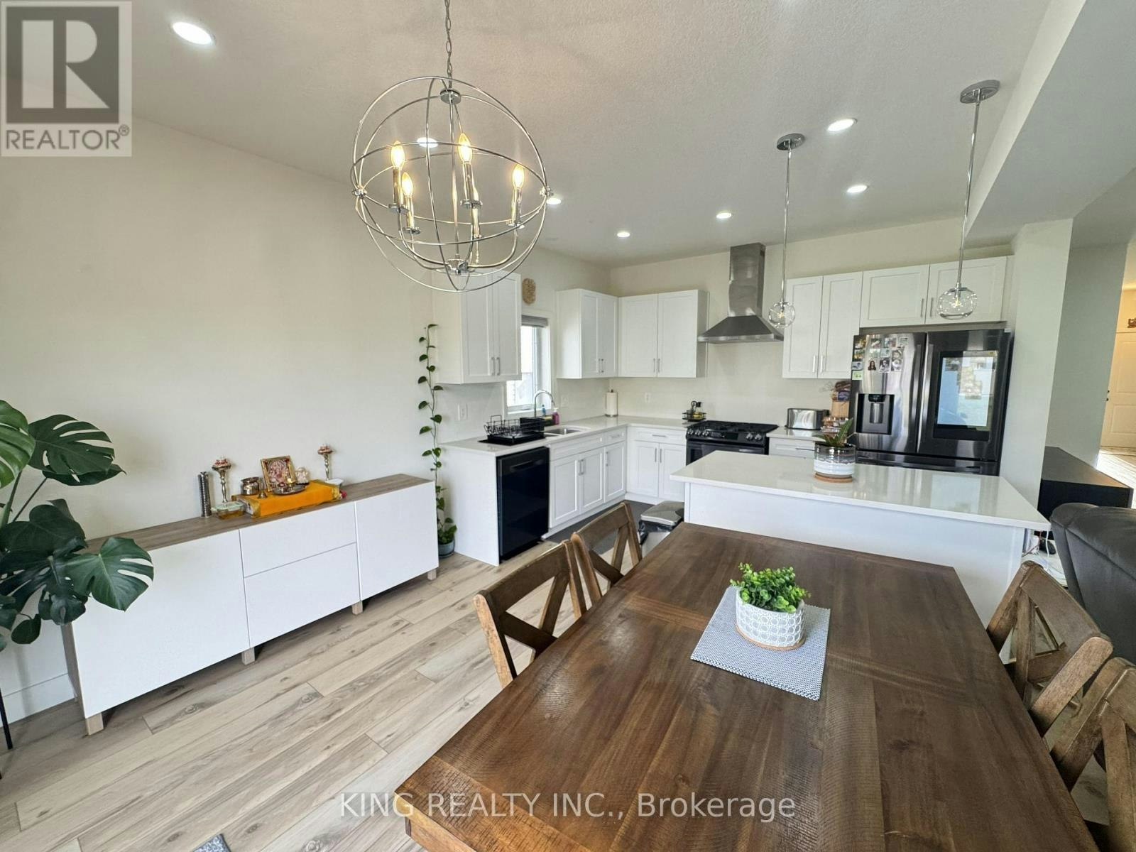 UPPER-1462 Twilite Boulevard, London, ON, N6G 3R5 - 17