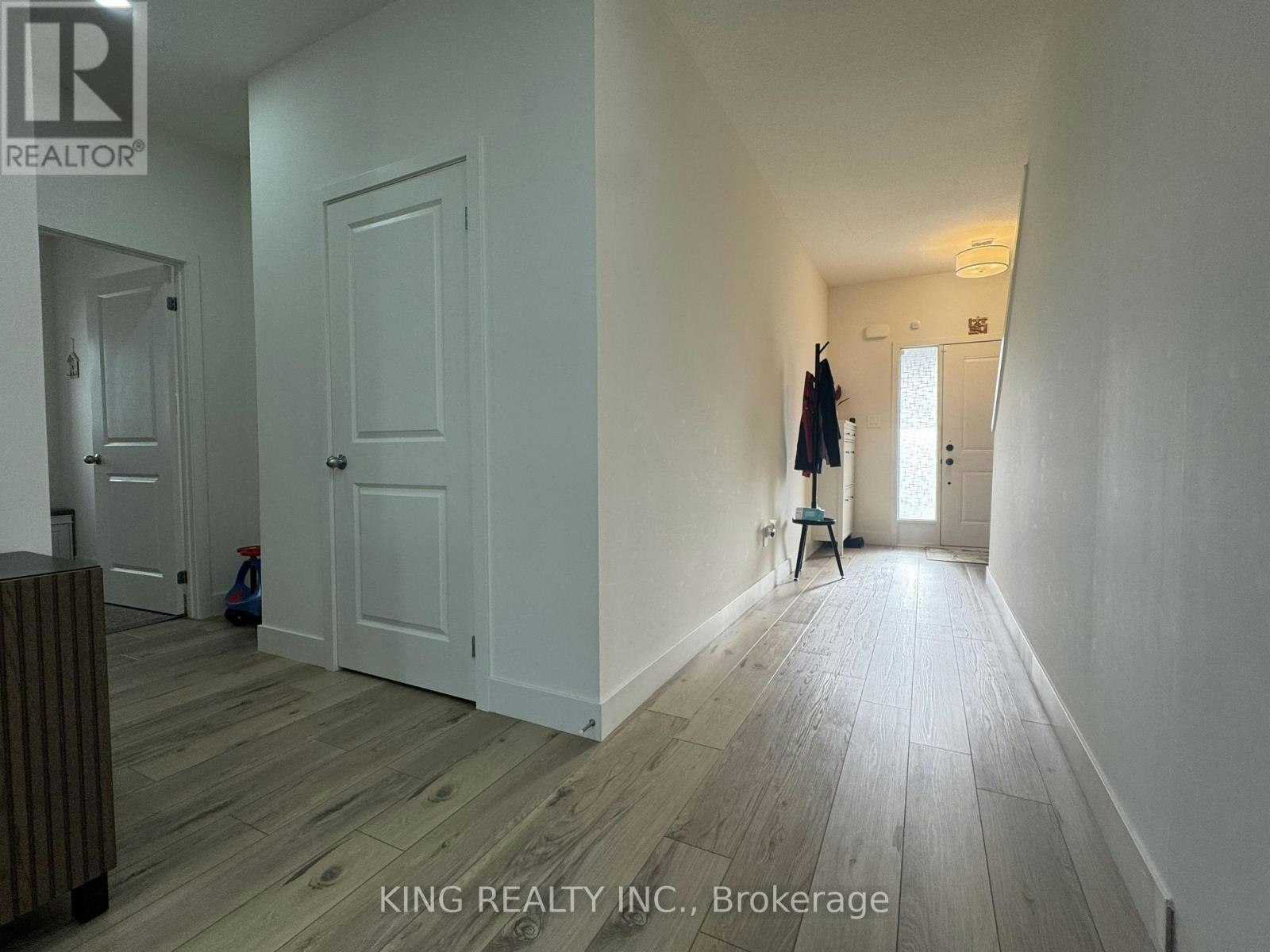 UPPER-1462 Twilite Boulevard, London, ON, N6G 3R5 - 9