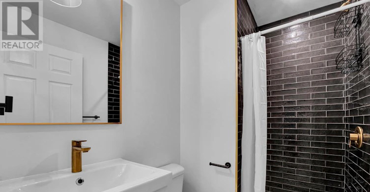 2-327 Catherine Street, Ottawa, ON, K1R 5T4 - 18