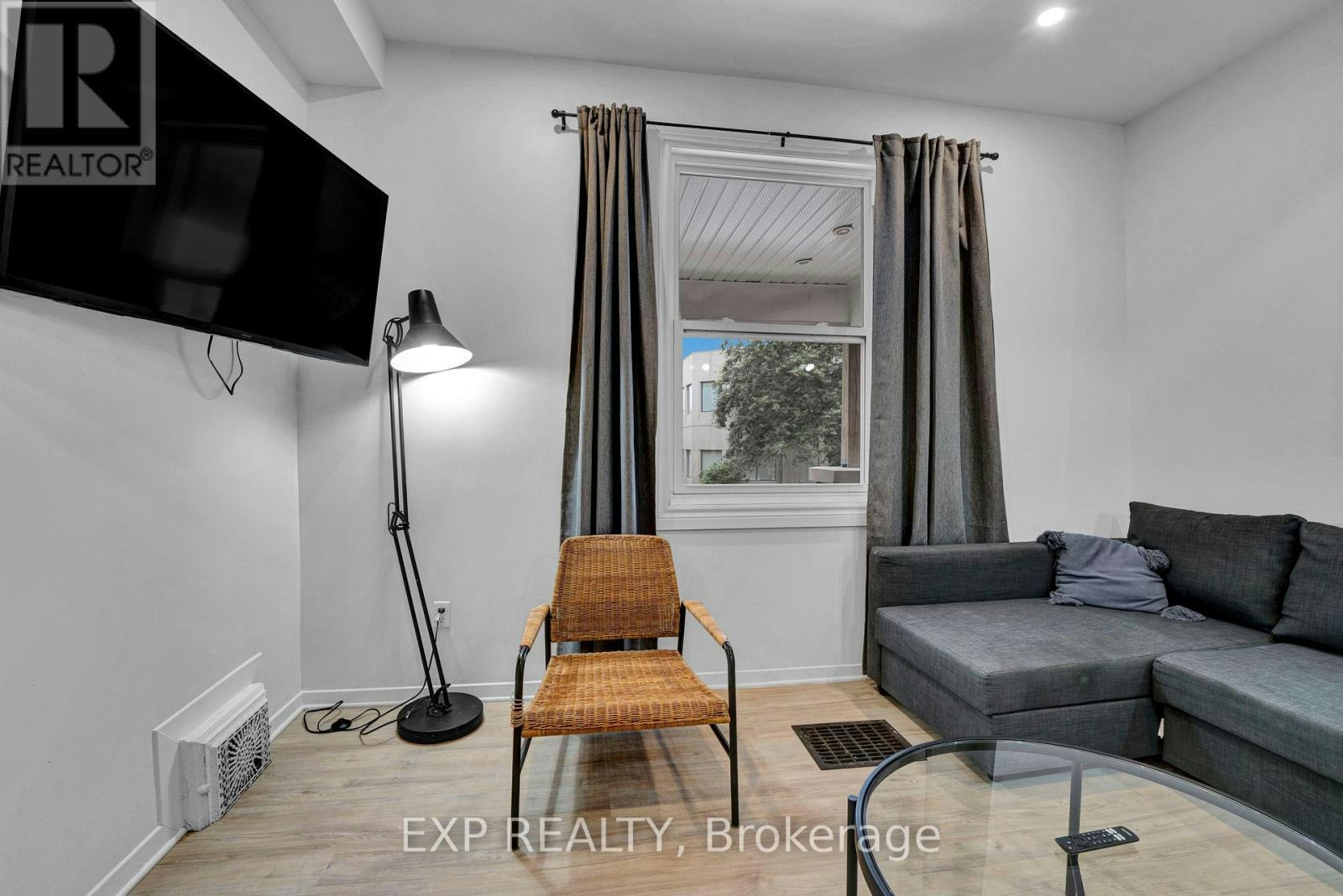 2-327 Catherine Street, Ottawa, ON, K1R 5T4 - 12