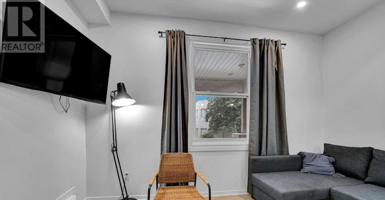 2-327 Catherine Street, Ottawa, ON, K1R 5T4 - 12