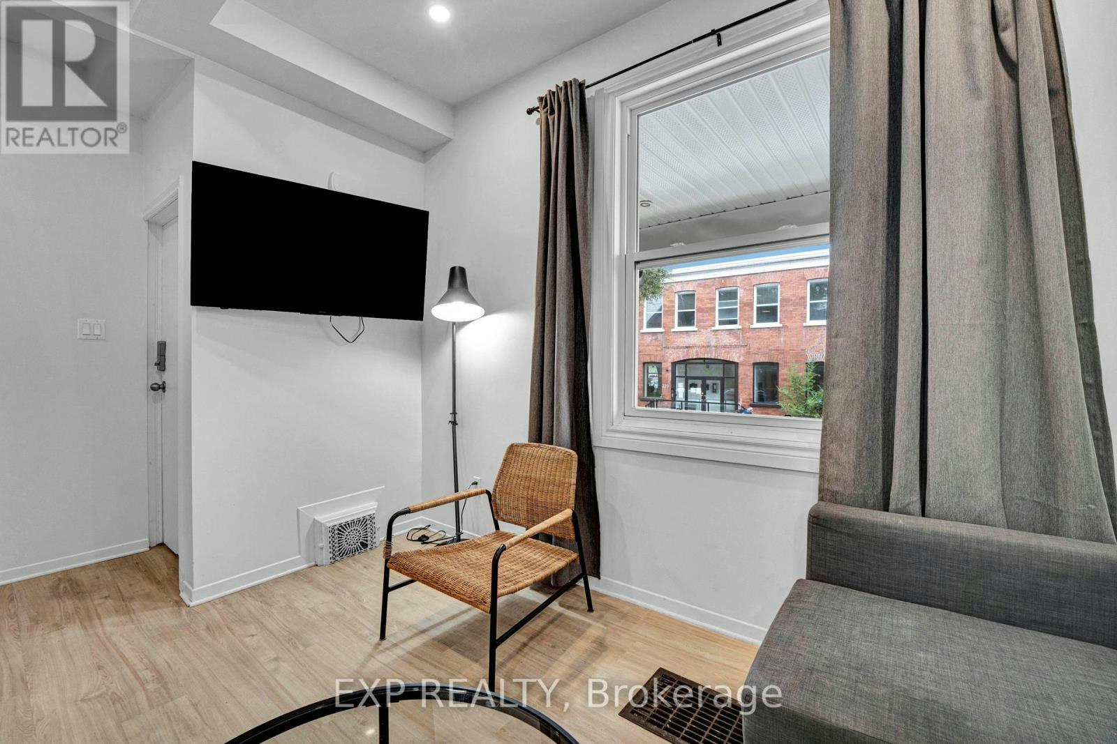 2-327 Catherine Street, Ottawa, ON, K1R 5T4 - 16
