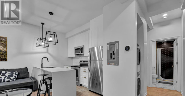 2-327 Catherine Street, Ottawa, ON, K1R 5T4 - 2