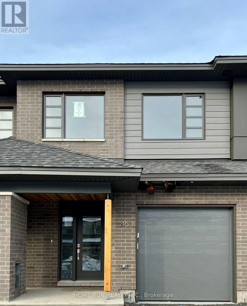 516 Borbridge Avenue, Ottawa, ON, K4M 0H9