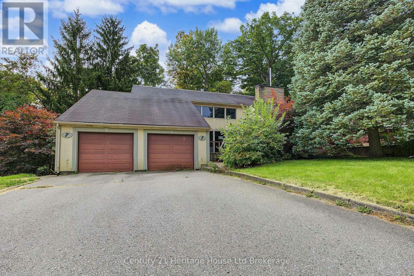 7 Thistle Court, Tillsonburg, ON, N4G 2S8