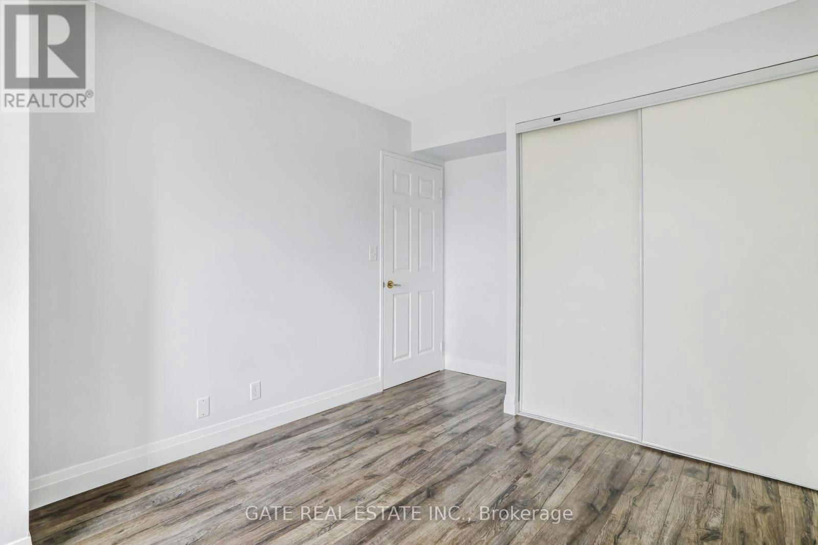 1111-8 Lee Centre Drive, Toronto, ON, M1H 3H8 - 21