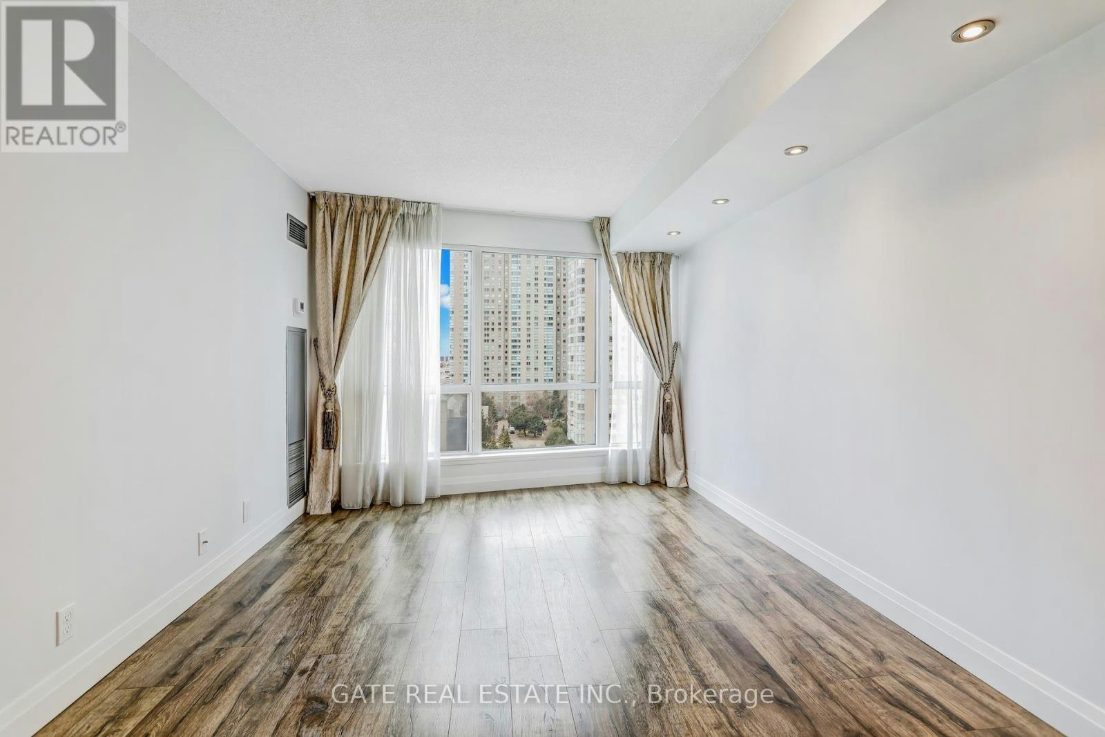 1111-8 Lee Centre Drive, Toronto, ON, M1H 3H8 - 7