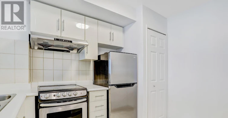 1111-8 Lee Centre Drive, Toronto, ON, M1H 3H8 - 15