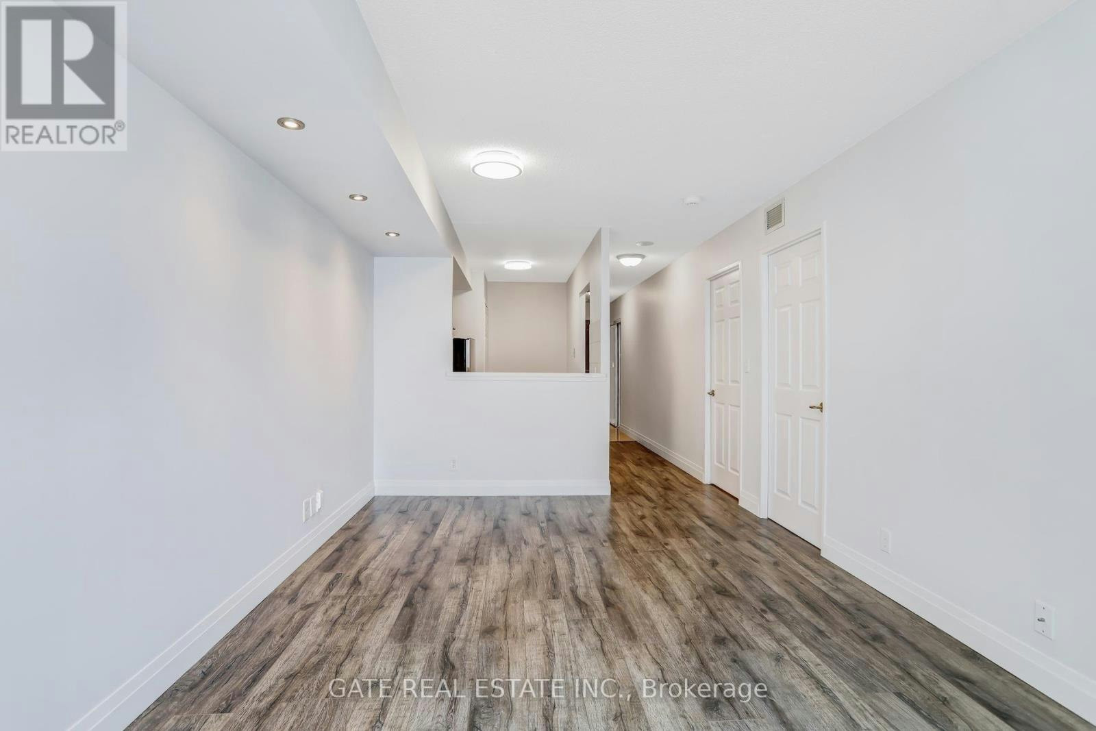 1111-8 Lee Centre Drive, Toronto, ON, M1H 3H8 - 9