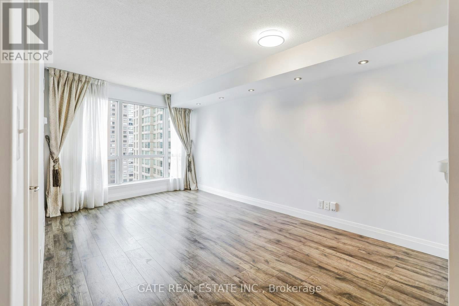 1111-8 Lee Centre Drive, Toronto, ON, M1H 3H8 - 6