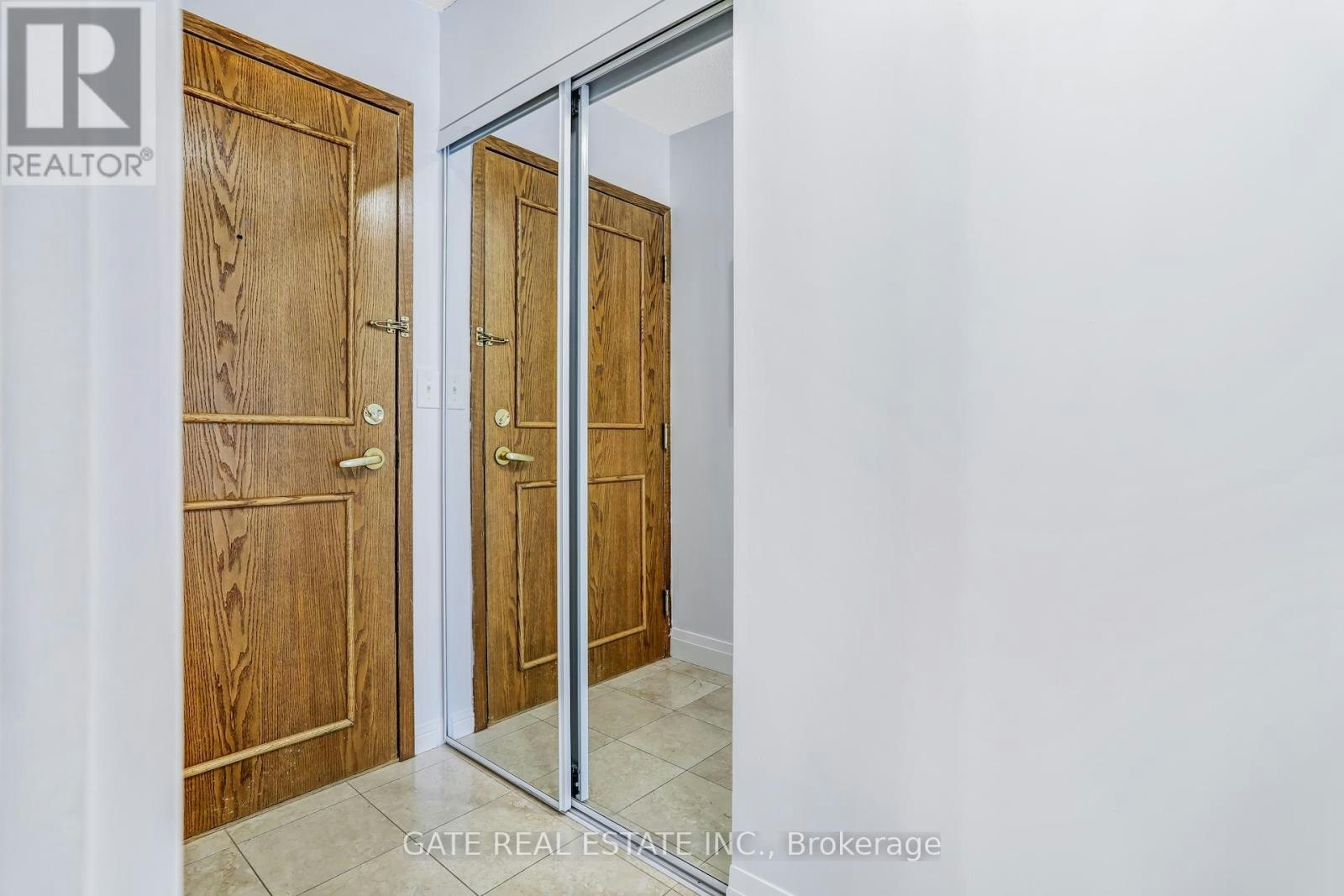 1111-8 Lee Centre Drive, Toronto, ON, M1H 3H8 - 4