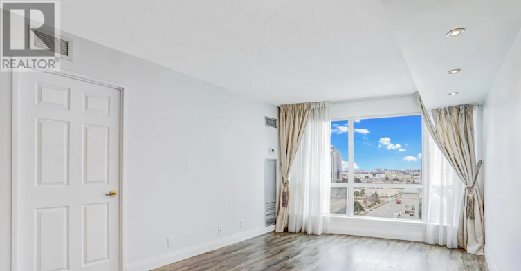 1111-8 Lee Centre Drive, Toronto, ON, M1H 3H8 - 8