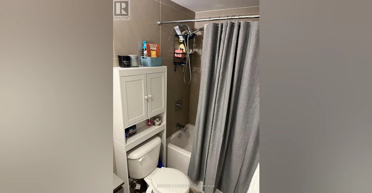 911-25 Baseball Place, Toronto, ON, M4M 0E7 - 10