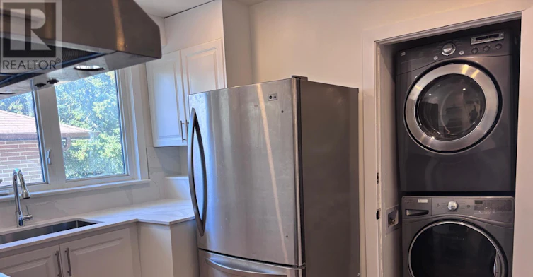 MAIN-767 Gaspe Avenue, Oshawa, ON, L1J 1C8 - 6
