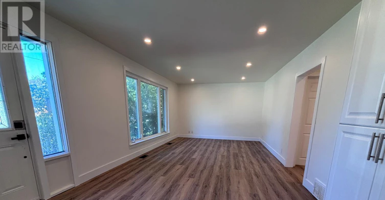 MAIN-767 Gaspe Avenue, Oshawa, ON, L1J 1C8 - 4