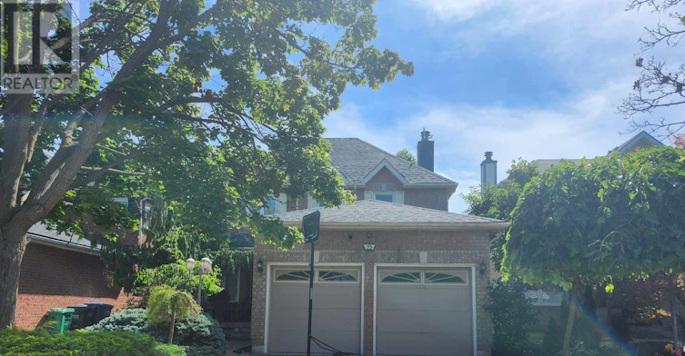 95 Mullis Crescent, Brampton, ON, L6Y 4T1
