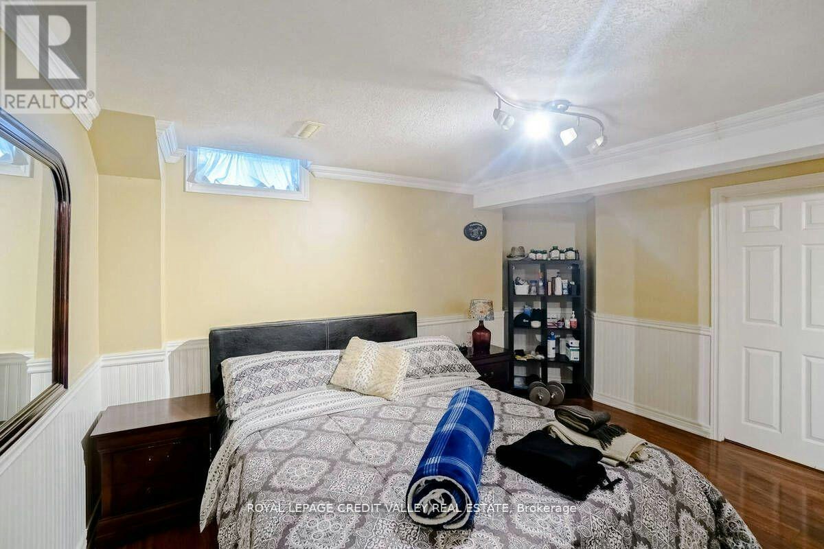 95 Mullis Crescent, Brampton, ON, L6Y 4T1 - 3