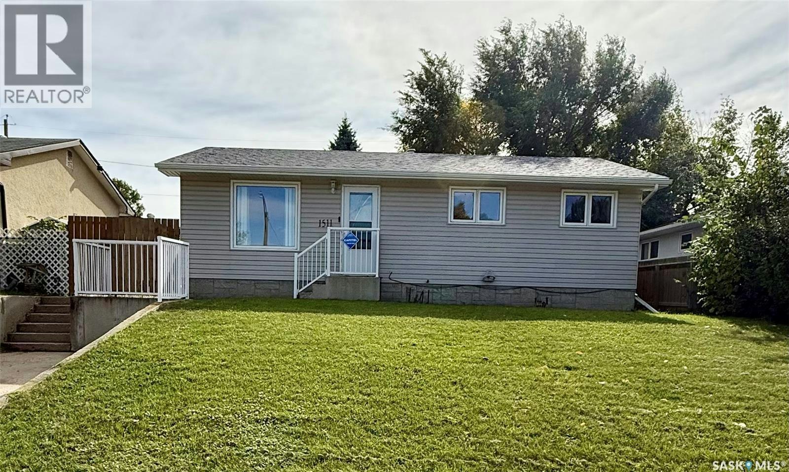 1511 Grandview Street W, Moose Jaw, SK, S6H 6R4