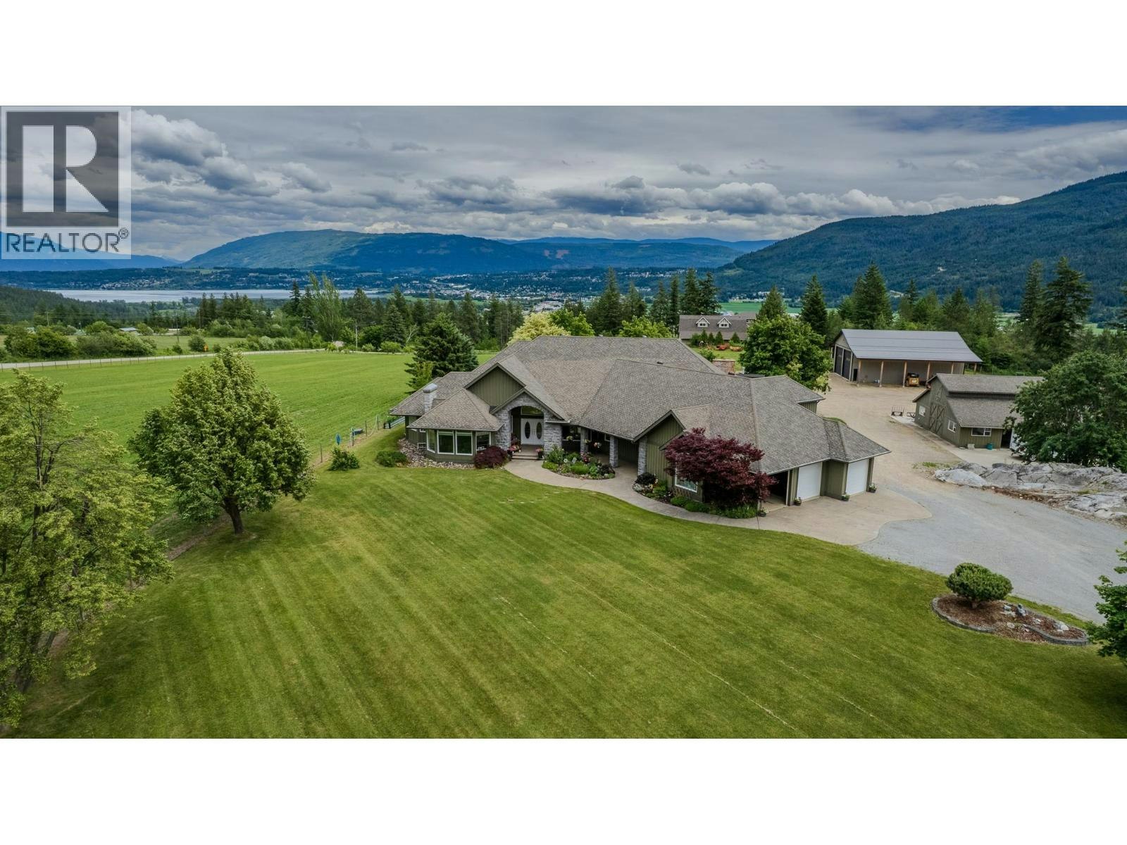 1-6500 SW 15th Avenue, Salmon Arm, BC, V1E 1R5