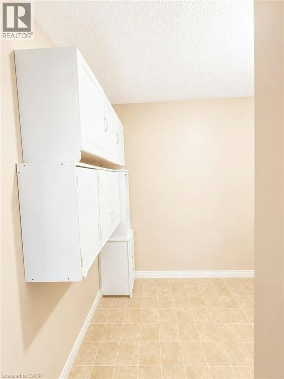 212-18 Holborn Court, Kitchener, ON, N2A 4A1 - 5