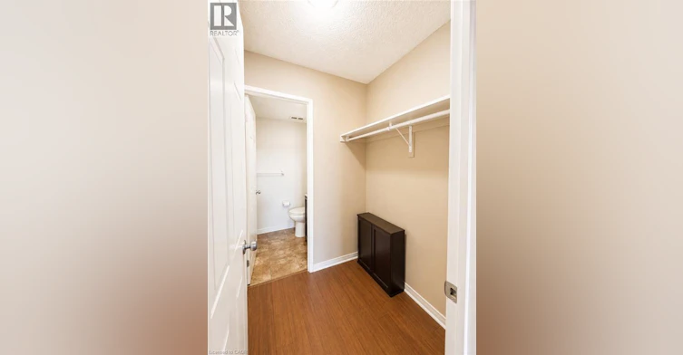 212-18 Holborn Court, Kitchener, ON, N2A 4A1 - 8