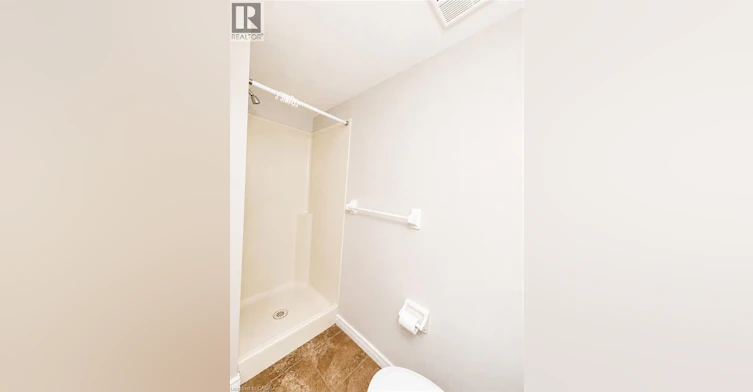 212-18 Holborn Court, Kitchener, ON, N2A 4A1 - 10