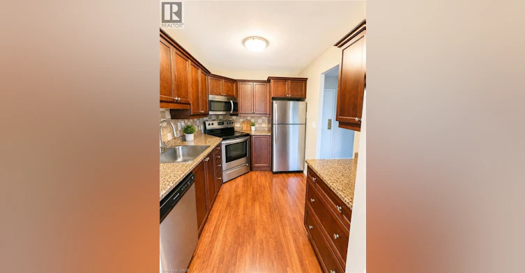 212-18 Holborn Court, Kitchener, ON, N2A 4A1