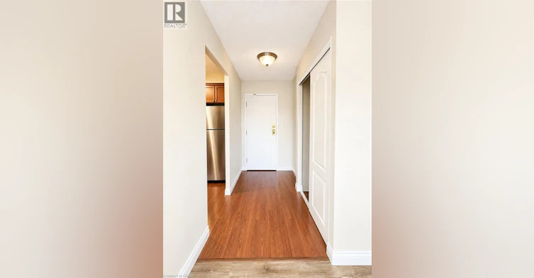 212-18 Holborn Court, Kitchener, ON, N2A 4A1 - 11