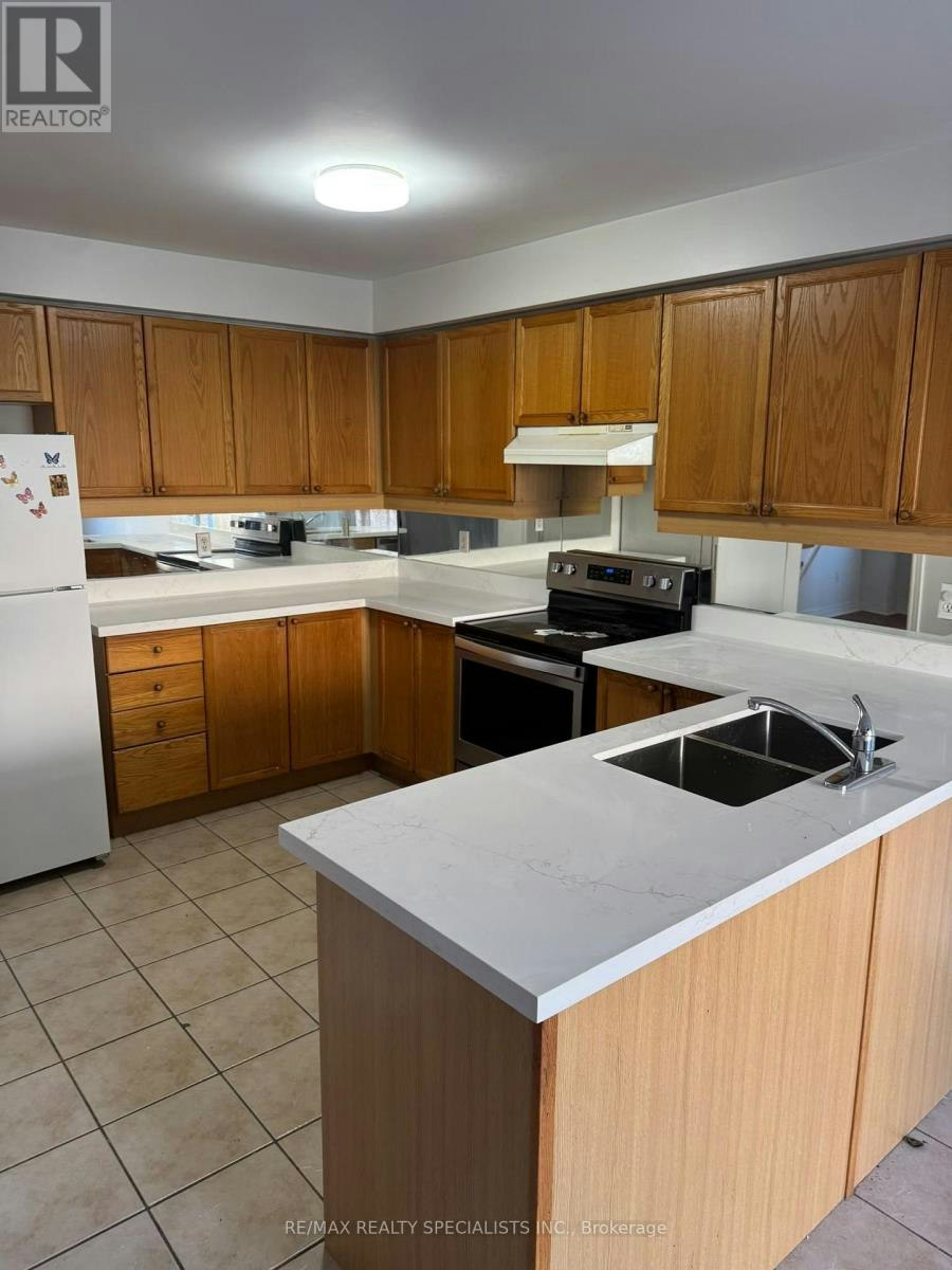 10 Ashmere Road, Brampton, ON, L7A 1R3 - 5