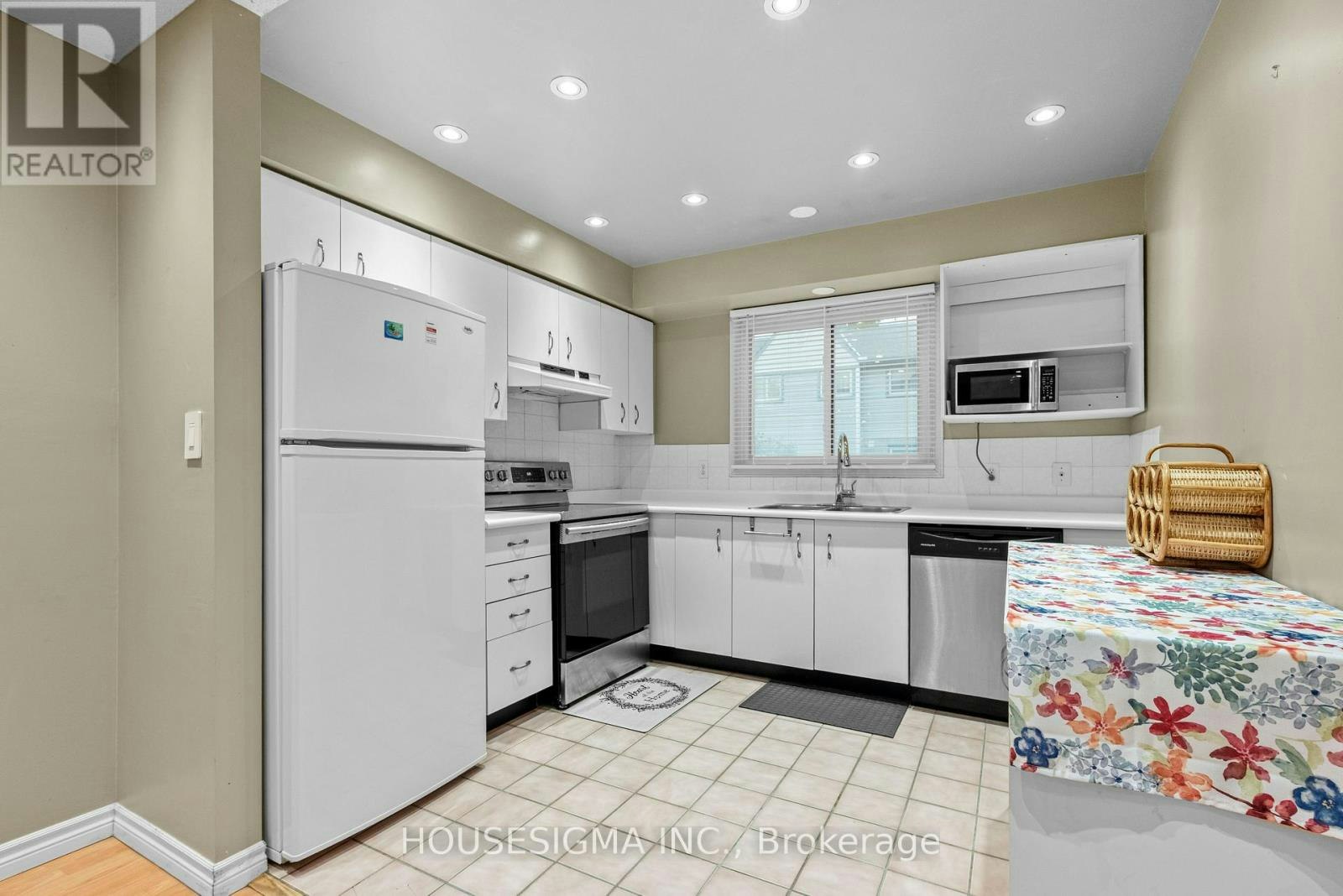 42-589 Beechwood Drive, Waterloo, ON, N2T 2K9 - 12