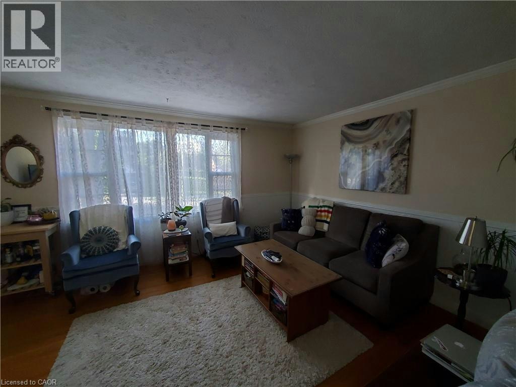 51 Talbot Street, Kitchener, ON, N2M 2A8 - 9