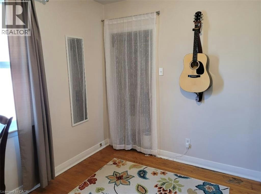 51 Talbot Street, Kitchener, ON, N2M 2A8 - 18