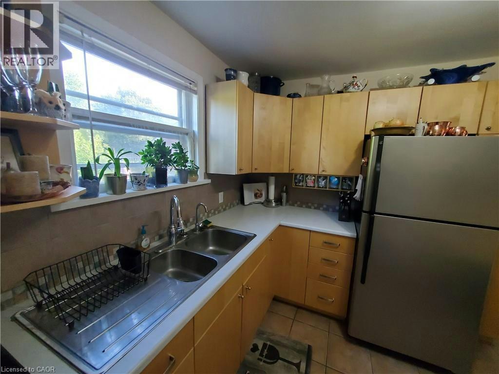 51 Talbot Street, Kitchener, ON, N2M 2A8 - 3