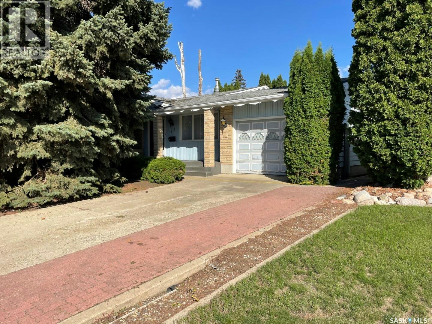 112 Deborah Crescent, Saskatoon, SK, S7J 2W8