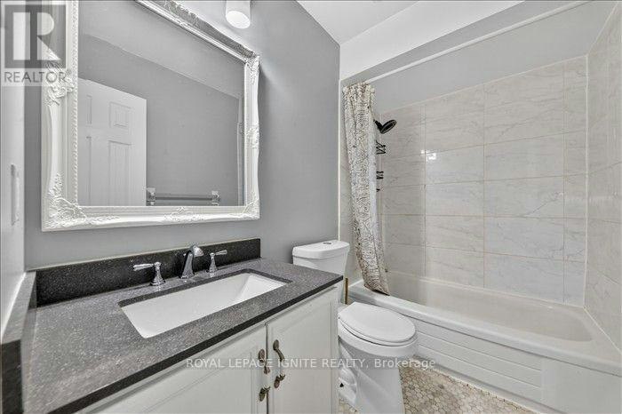UPPER-8 Vail Meadows Crescent, Clarington, ON, L1C 4T1 - 28