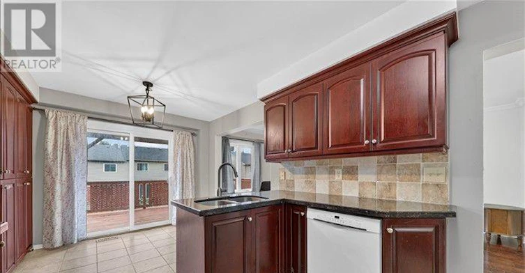 UPPER-8 Vail Meadows Crescent, Clarington, ON, L1C 4T1 - 11